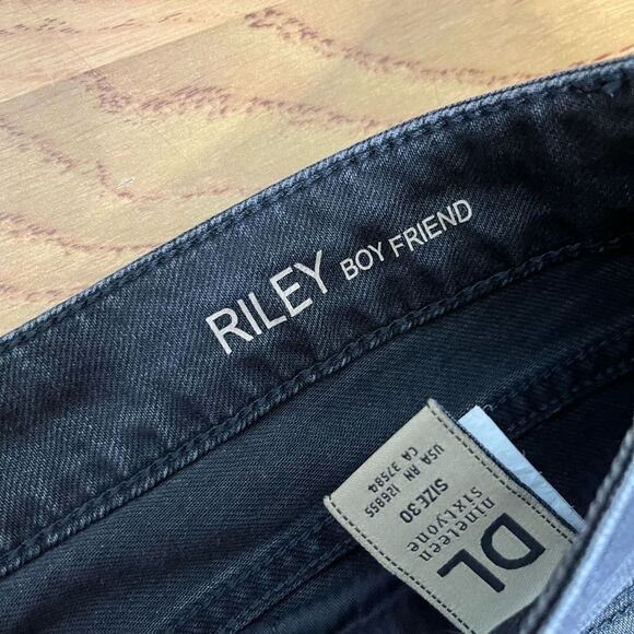 Awesome DL1961 Faded Black Jeans - Picture 10 of 12